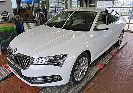 Skoda Superb Lim 2.0TDI Style Navi Leder Virtual