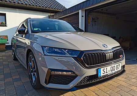 Skoda Octavia RS PLUS COMBI / TÜV & Inspection NEU
