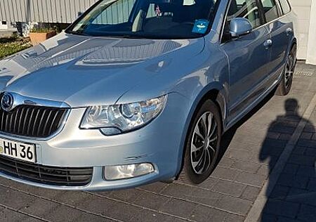 Skoda Superb 2.0 TDI DSG Active Combi Active