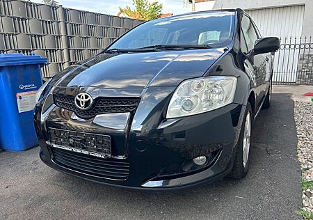 Toyota Auris 1.6 VVT-i Sol