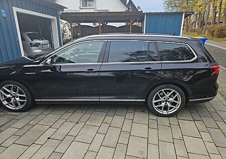 VW Passat Volkswagen 2.0 TDI SCR 176kW DSG 4MOTION Highlin...