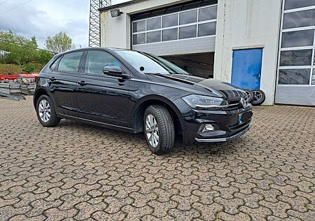VW Polo Volkswagen 1.0 TSI 85kW Highline + Winterräder