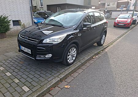 Ford Kuga 1,5 EcoBoost 2x4 110kW Titanium Titanium