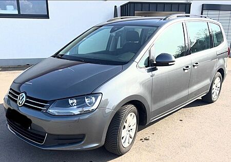 VW Sharan Volkswagen 2.0 TDI SCR DSG Comfortline Comfortline