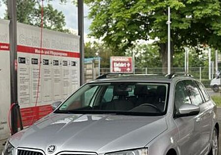 Skoda Octavia 2.0 TDI DSG Ambition Combi Ambition