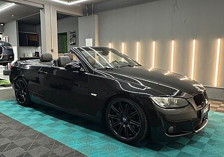 BMW 330dA M Paket/SHZ/19 Zoll/HiFi/NaviProf/Xenon/F1