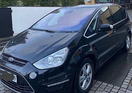 Ford S-Max 2,0 EcoBoost 176kW Titanium PowerShift...