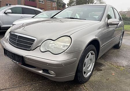 Mercedes-Benz C 180 Kompressor CLASSIC Tüv: 08.2025