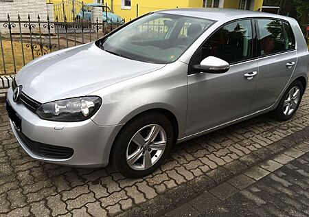 VW Golf Volkswagen 1.6 TDI Trendline mit Tempomat