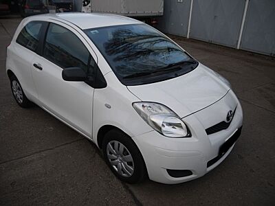 Toyota Yaris Cool