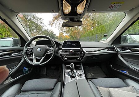 BMW 520d Touring A - sportline