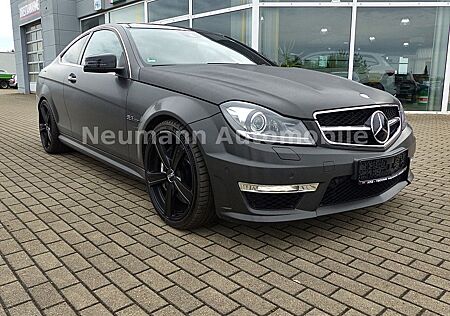 Mercedes-Benz C 63 AMG C -Klasse Coupe *Pano*NAVI*PDC