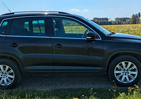 VW Tiguan Volkswagen 2.0 TDI 4MOTION Sport & Style Sport &...