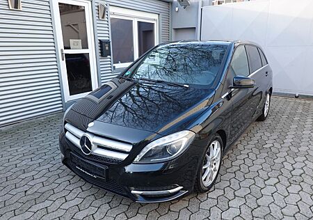 Mercedes-Benz B 220 4Matic Tempomat BiXenon NAVI StandHeizung