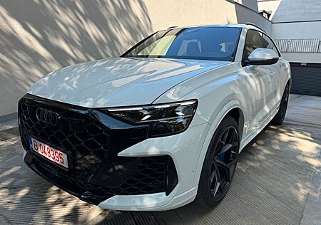 Audi RS Q8 RSQ8 Performance/Pano/23Inch/Sport exh.