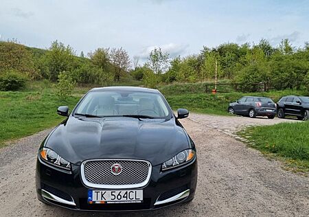 Jaguar XF 3.0 L V6 Kompressor AWD