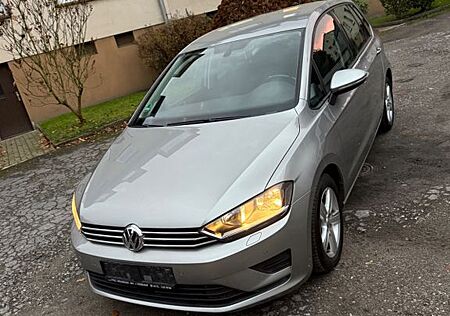 VW Golf Sportsvan Volkswagen 1.2 TSI 81kW DSG Comfortline ...