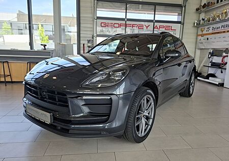 Porsche Macan 2.0 265 NEW MODEL PACK CHRONO PANO CUIR NA