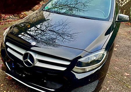 Mercedes-Benz B 220 d