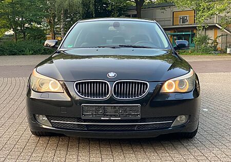 BMW 523i Leder Komfotrsitze Xenon Navi Klimaautomat