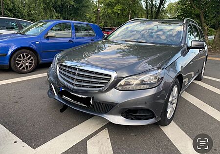 Mercedes-Benz E 220 BlueTEC T BlueEFF.Autom. TÜV neu Export