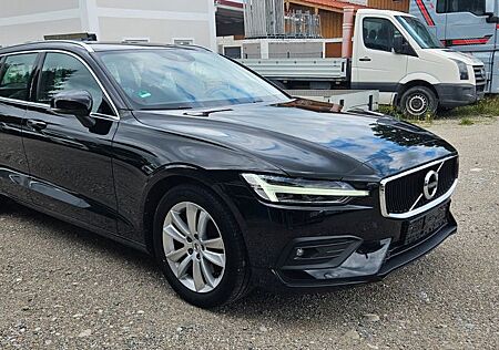 Volvo V60 Kombi Momentum Pro,AHK