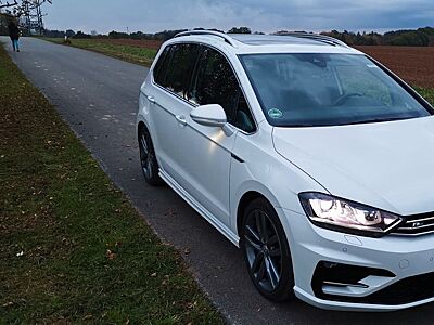 Volkswagen Golf Sportsvan 2.0 TDI DSG Highline R-Line