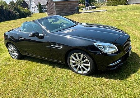 Mercedes-Benz SLK 200 -