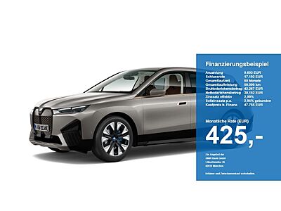 BMW iX xDrive40 Sportpaket SpurA. StHzg HUD HiFi Nav