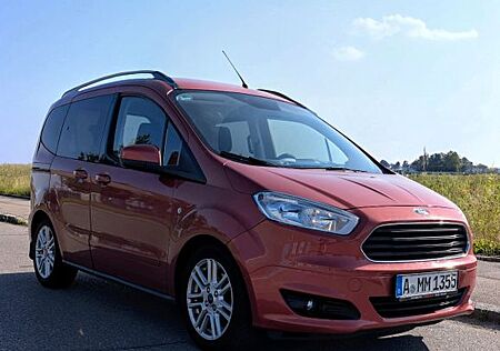 Ford Tourneo Courier 1.5 TDCi 70kW Titanium Titanium
