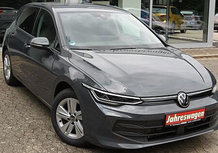 VW Golf Volkswagen VIII Lim. 1.5 eTSI 85 kW Life