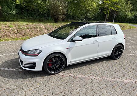 VW Golf Volkswagen 2.0 TSI DSG BMT GTI Performance GTI Per...