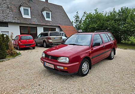 VW Golf Volkswagen 1.8 55kW.Original Lack