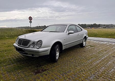 Mercedes-Benz CLK 230 KOMPRESSOR AVANTGARDE Avantgarde