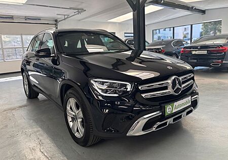 Mercedes-Benz GLC 220 GLC 220d 4Matic 1.HAND NAVI LED AHK