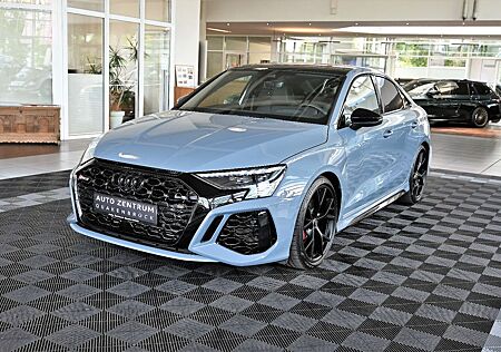 Audi RS3 Lim 2.5 TFSI Pano+LED+Kamera+Navi+HUD+19"