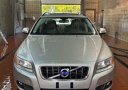 Volvo V70 D5 Summum Summum