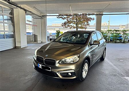BMW 2er 220d Active Tourer, Luxury Line, Vollausstattung