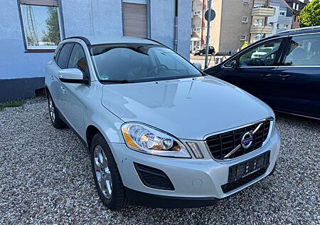 Volvo XC 60 XC60 D4 AWD R Design