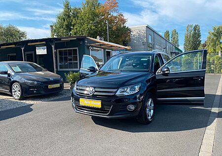VW Tiguan Volkswagen 2.0 4X4 Scheckheftgepf. NAVI Xenon