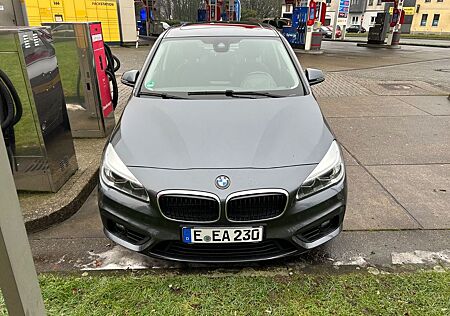 BMW 2er 220 Active Tourer 220i Advantage Advantage