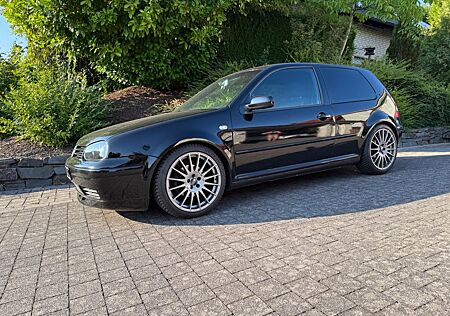 VW Golf Volkswagen 1.9TDI 150PS ARL Jubi Optik