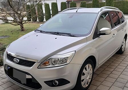 Ford Focus 1,6 Ambiente Turnier Ambiente