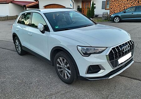 Audi Q3 35 TDI S tronic advanced LEDER / NAVI / TOP