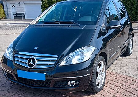 Mercedes-Benz A 160 AVANTGARDE BlueEFFICIENCY AVANTGARDE