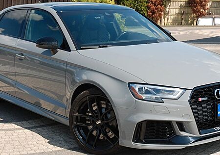 Audi RS3 2.5 TFSI S tronic quattro -