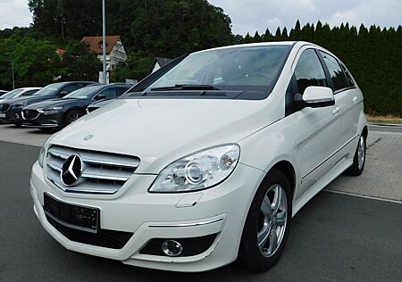 Mercedes-Benz B 200 Turbo/Pano/Alu/8-fach/