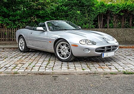 Jaguar XK8 Cabriolet V8 motor -