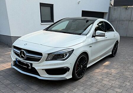 Mercedes-Benz CLA 45 AMG Edition DCT 4MATIC Performance AGA