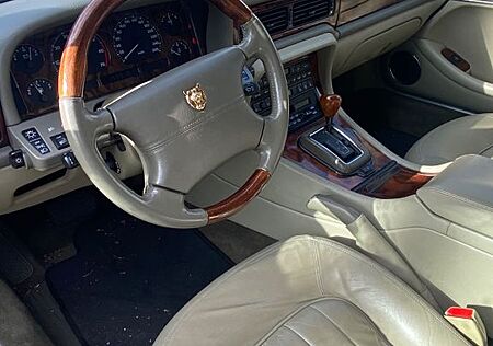 Jaguar XJ6 Souvereign